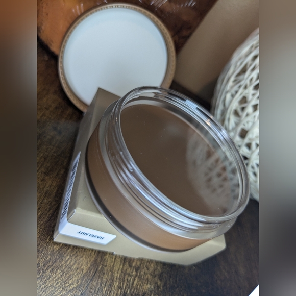 5/75$ Anastasia Beverly Hills cream bronzer (hazelnut) - Picture 8 of 15